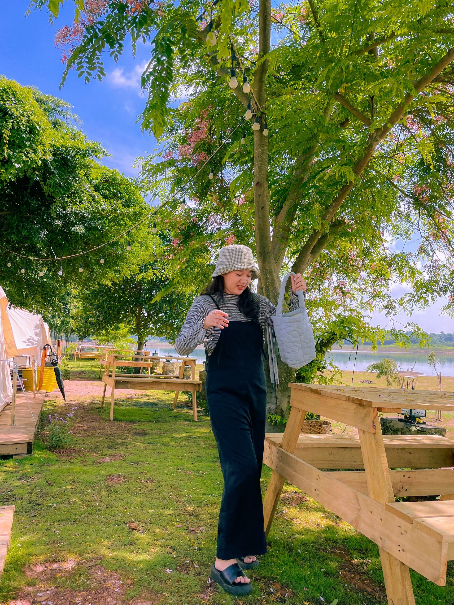 Khoảnh khắc đáng yêu của khách