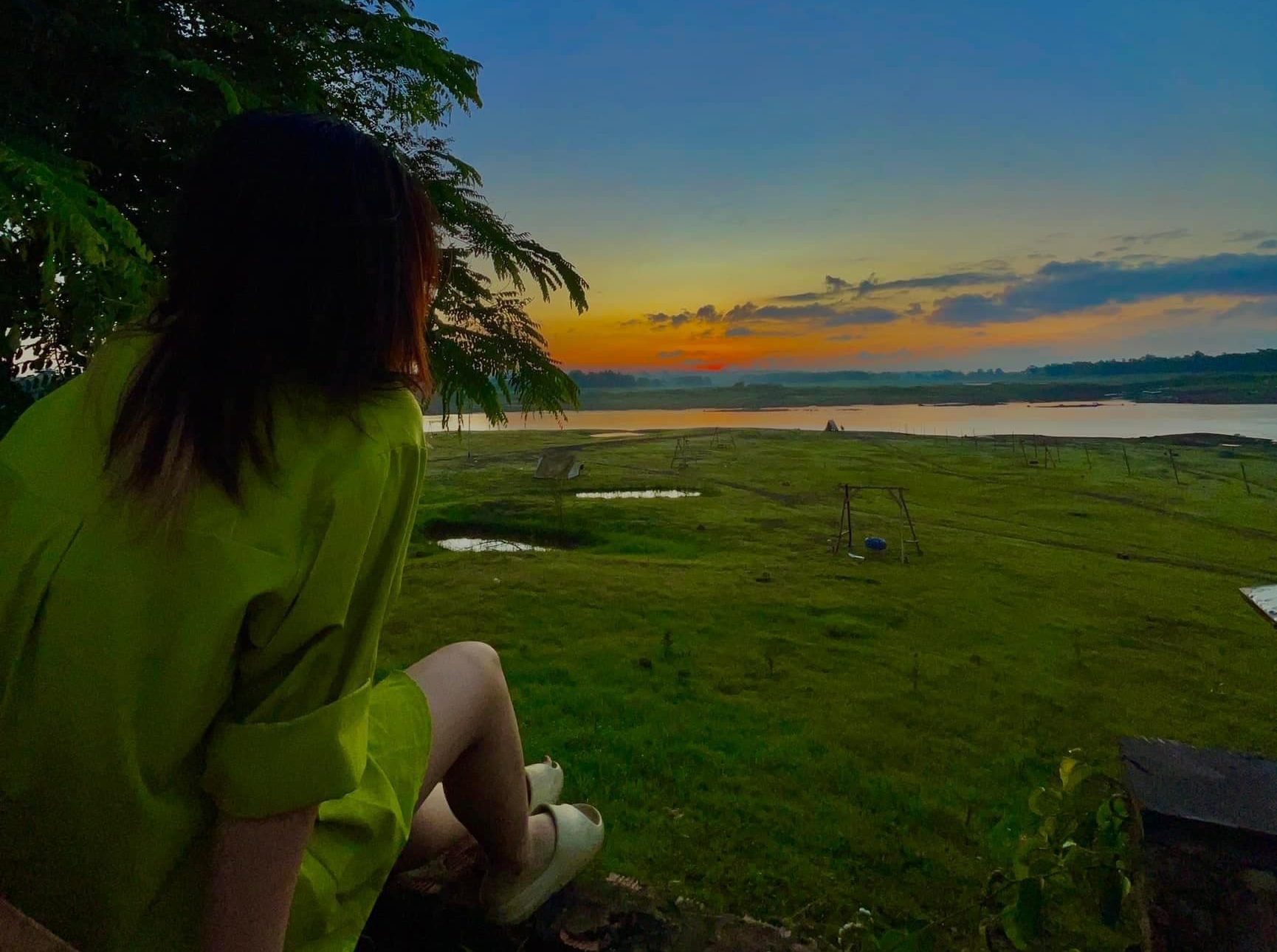 ngam hoang hon tu Napy