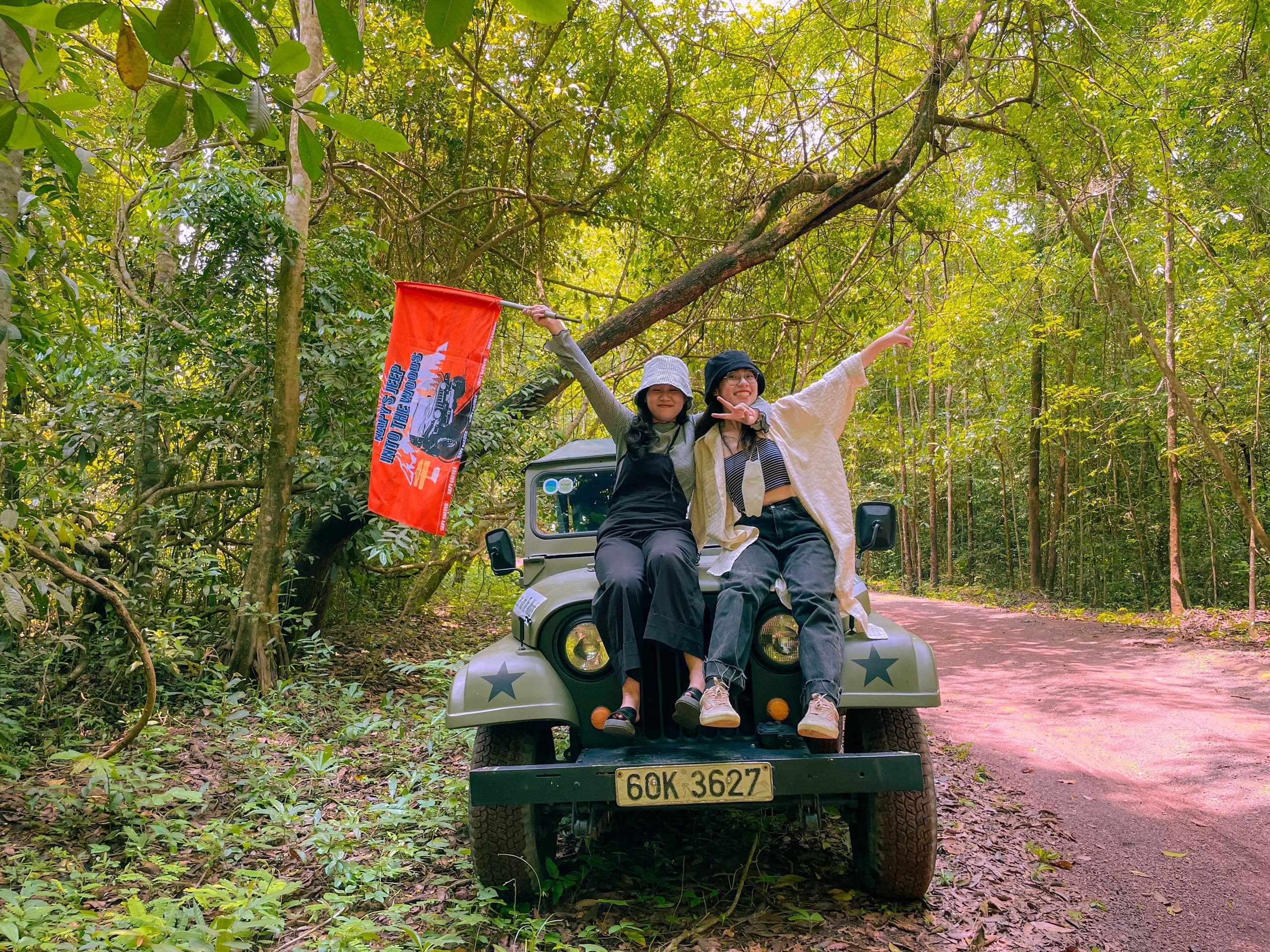 Napy's Jeep - Into the woods