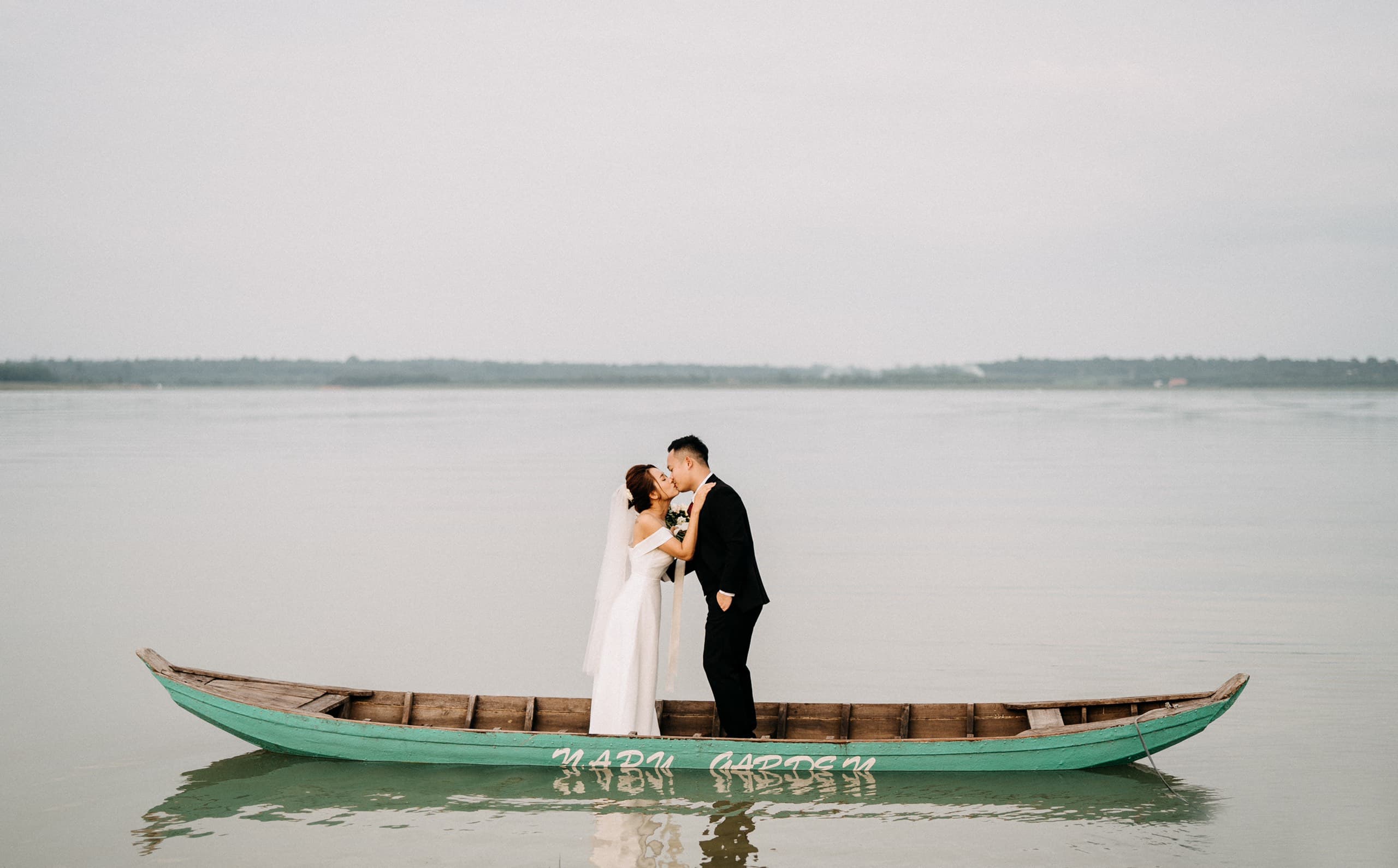 Đám cưới tại hồ Trị An